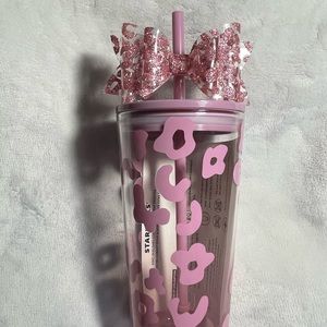 BRAND NEW WITH TAGS bow not included